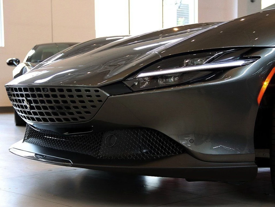2024 Ferrari Roma Spider - Image 22 of 31