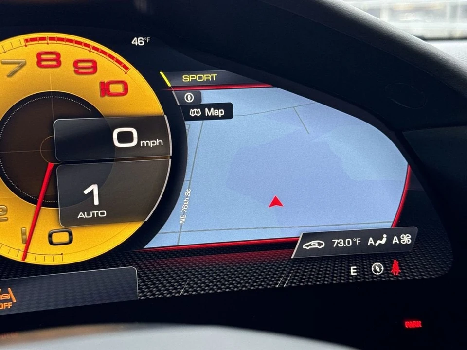 2024 Ferrari Roma Spider - Image 18 of 31