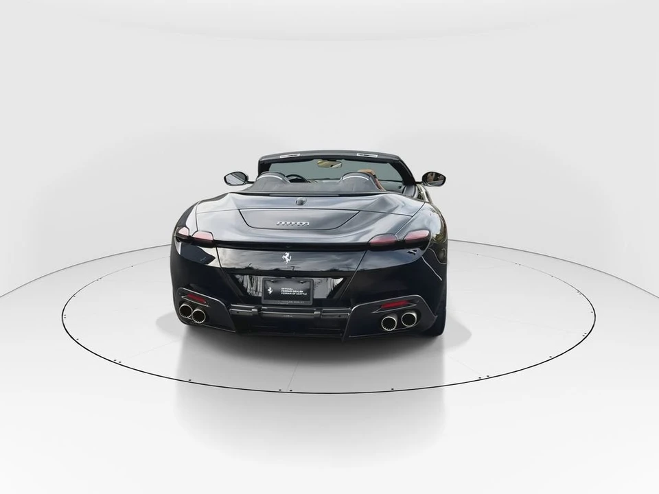 2024 Ferrari Roma Spider - Image 7 of 31