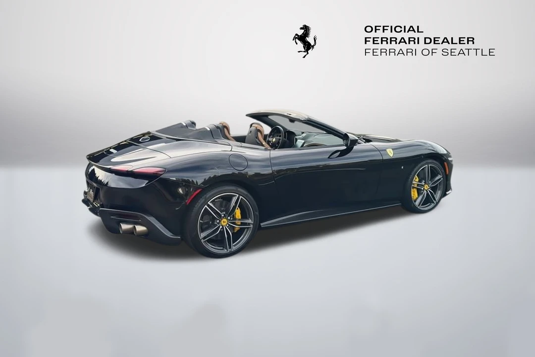 2024 Ferrari Roma Spider - Image 8 of 31
