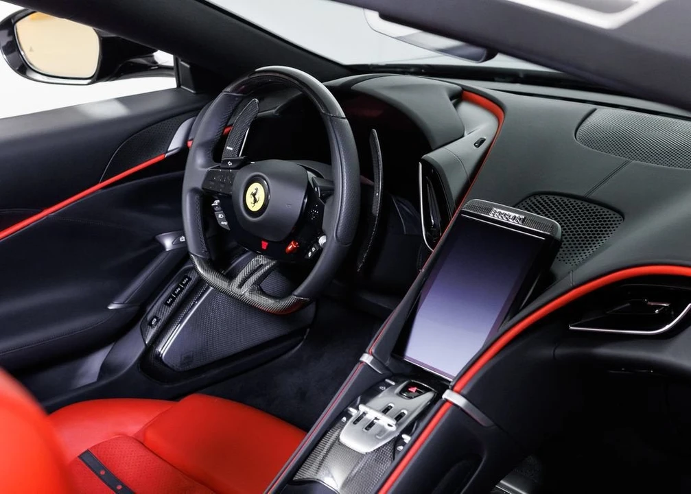 2024 Ferrari Roma Spider - Image 26 of 31