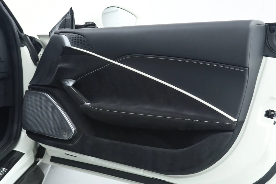 2024 Ferrari Roma Spider - Image 20 of 31