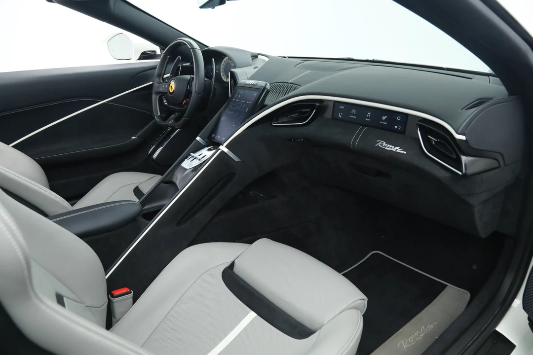 2024 Ferrari Roma Spider - Image 21 of 31