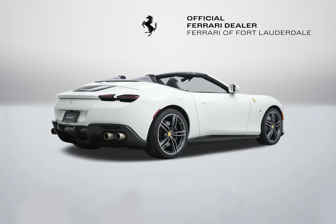 2024 Ferrari Roma Spider - Image 3 of 31