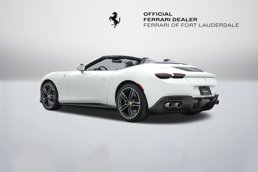 2024 Ferrari Roma Spider - Image 8 of 31