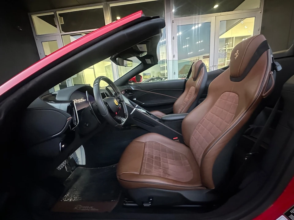 2024 Ferrari Roma Spider - Image 16 of 22