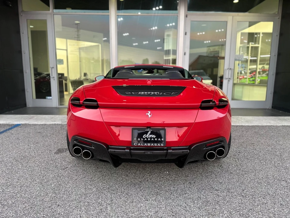 2024 Ferrari Roma Spider - Image 15 of 22