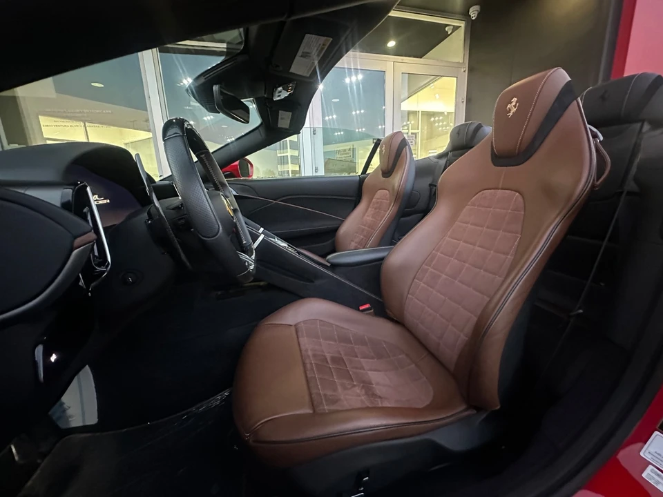 2024 Ferrari Roma Spider - Image 18 of 22