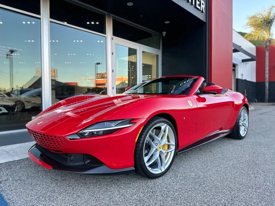 2024 Ferrari Roma Spider - Image 6 of 18