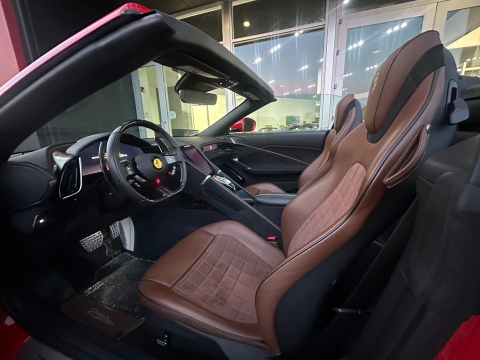 2024 Ferrari Roma Spider - Image 17 of 22