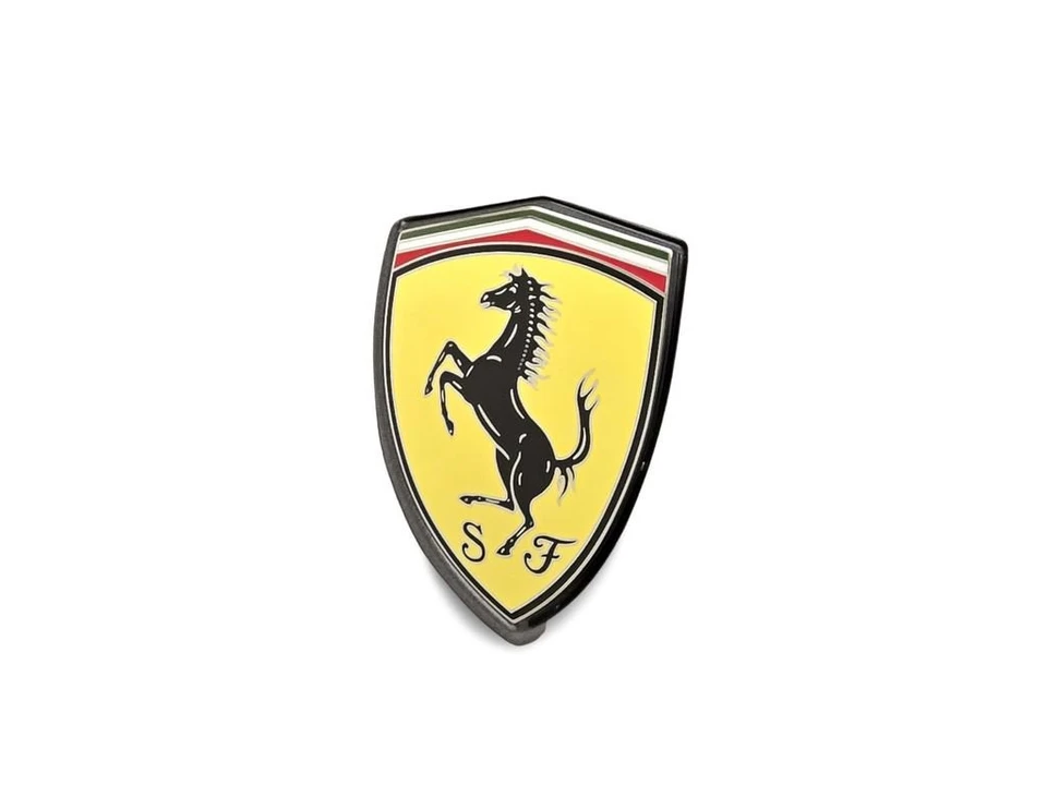 2024 Ferrari Roma Spider - Image 16 of 31