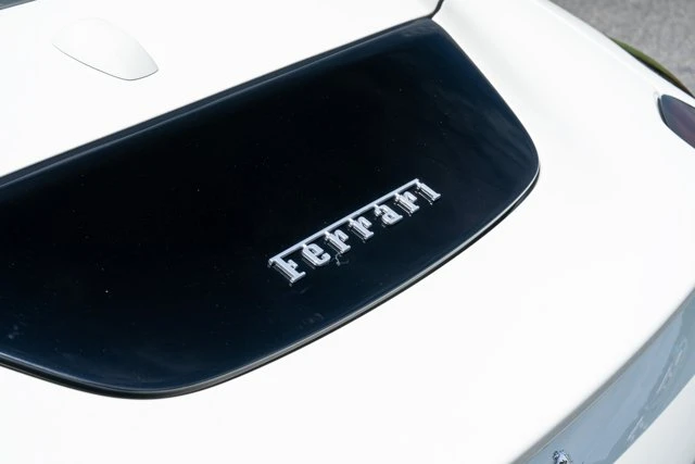 2024 Ferrari Roma Spider - Image 15 of 31