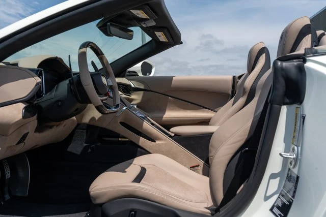 2024 Ferrari Roma Spider - Image 31 of 31