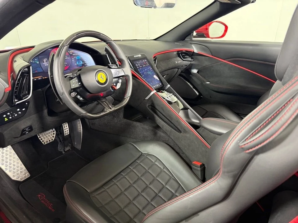 2024 Ferrari Roma Spider - Image 5 of 10