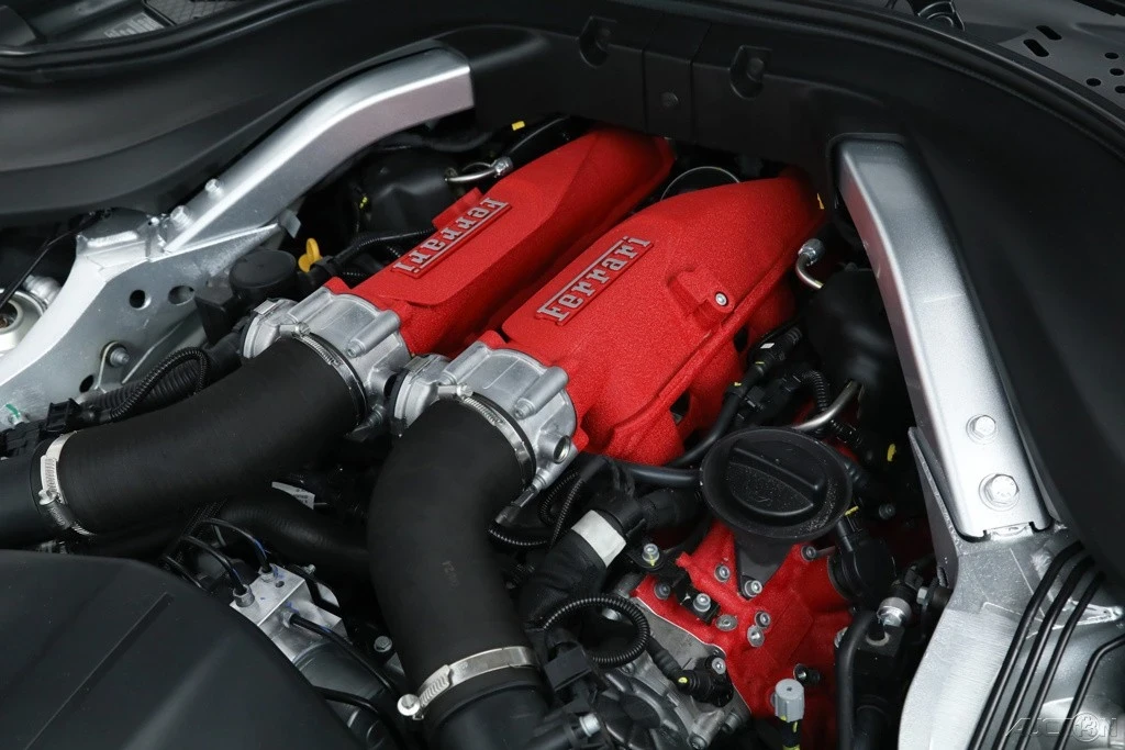 2024 Ferrari Roma Spider - Image 20 of 21