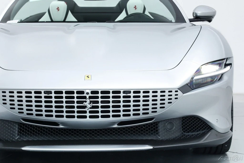 2024 Ferrari Roma Spider - Image 15 of 21