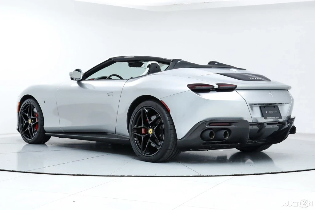 2024 Ferrari Roma Spider - Image 8 of 21