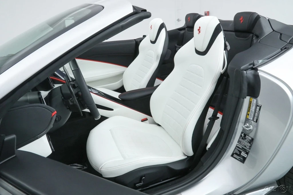 2024 Ferrari Roma Spider - Image 5 of 21