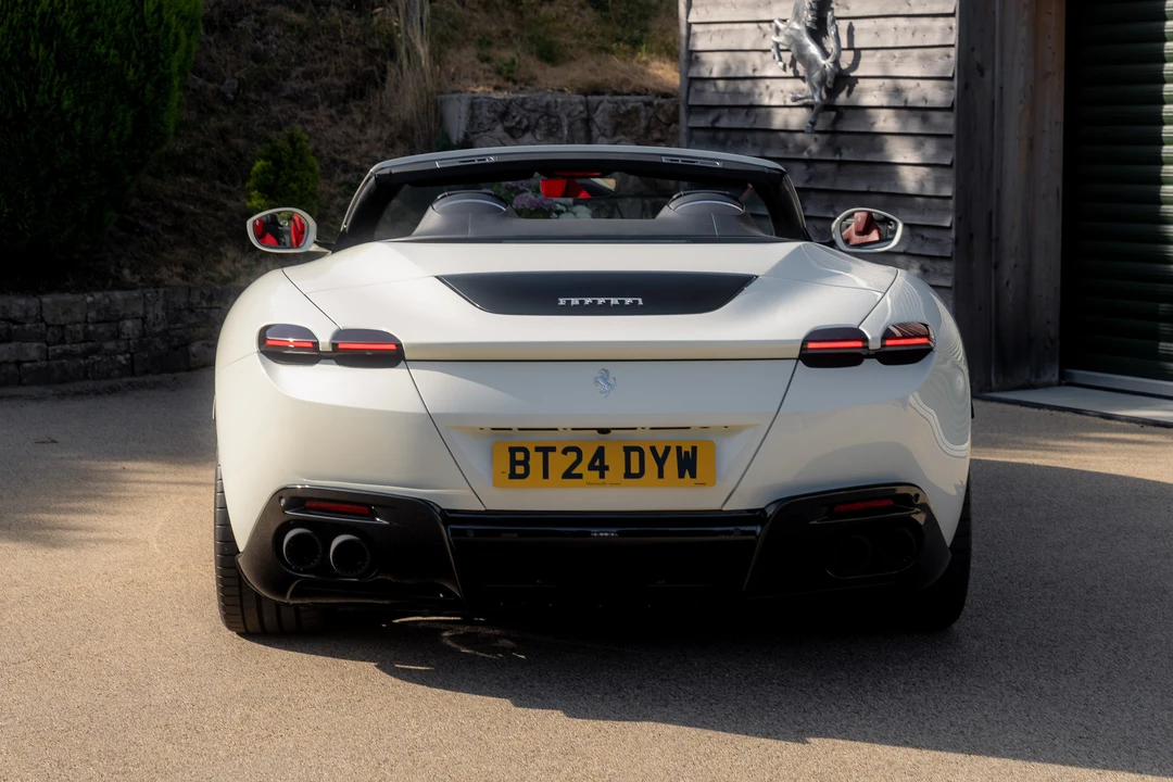 2024 Ferrari Roma Spider - Image 14 of 31