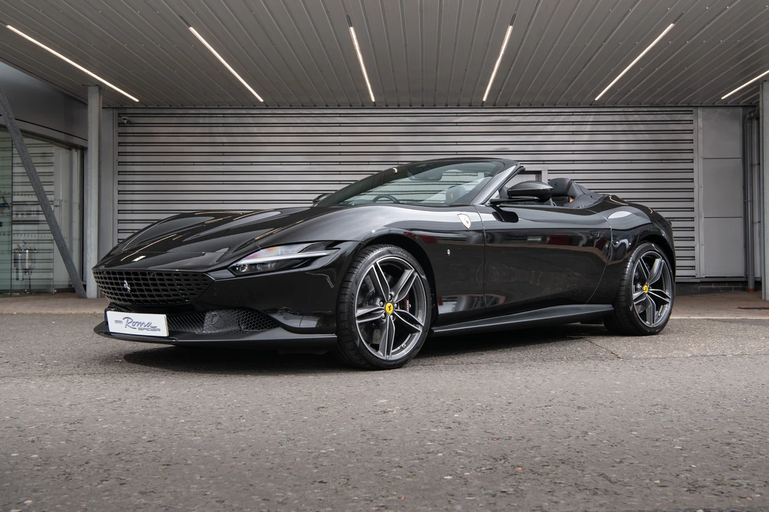 2024 Ferrari Roma Spider - Image 3 of 31