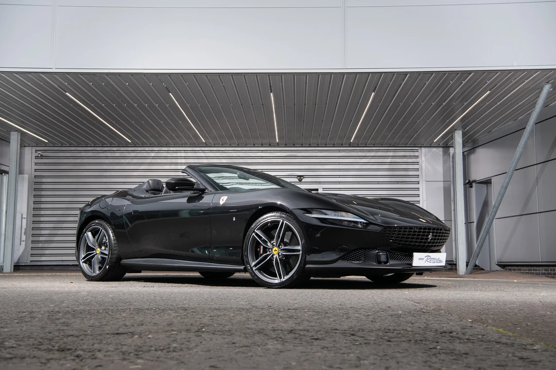 2024 Ferrari Roma Spider - Image 8 of 31