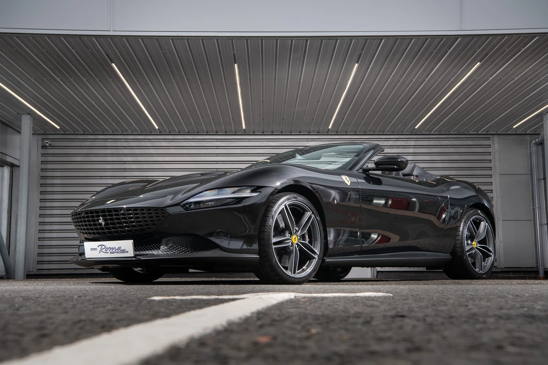 2024 Ferrari Roma Spider - Image 20 of 31
