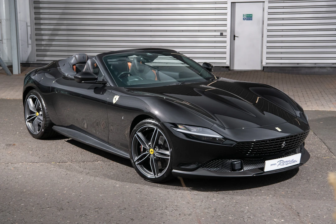 2024 Ferrari Roma Spider - Image 24 of 31