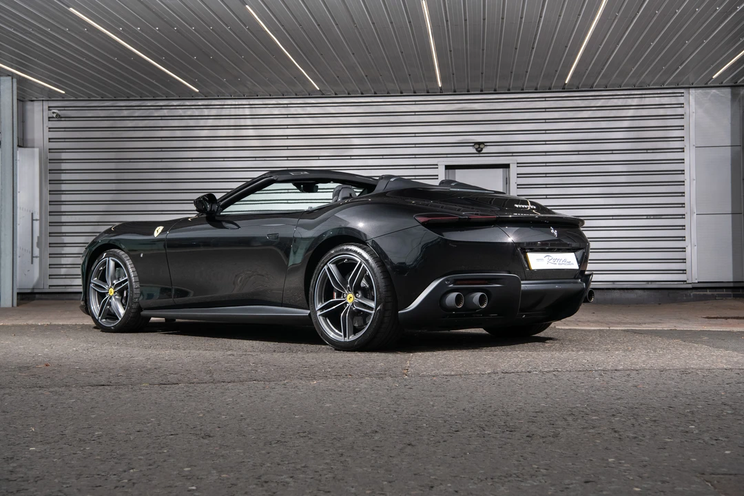 2024 Ferrari Roma Spider - Image 5 of 31