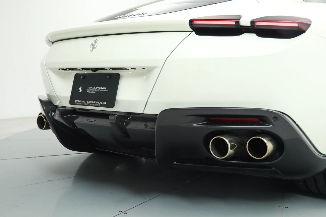 2024 Ferrari Roma - Image 17 of 31