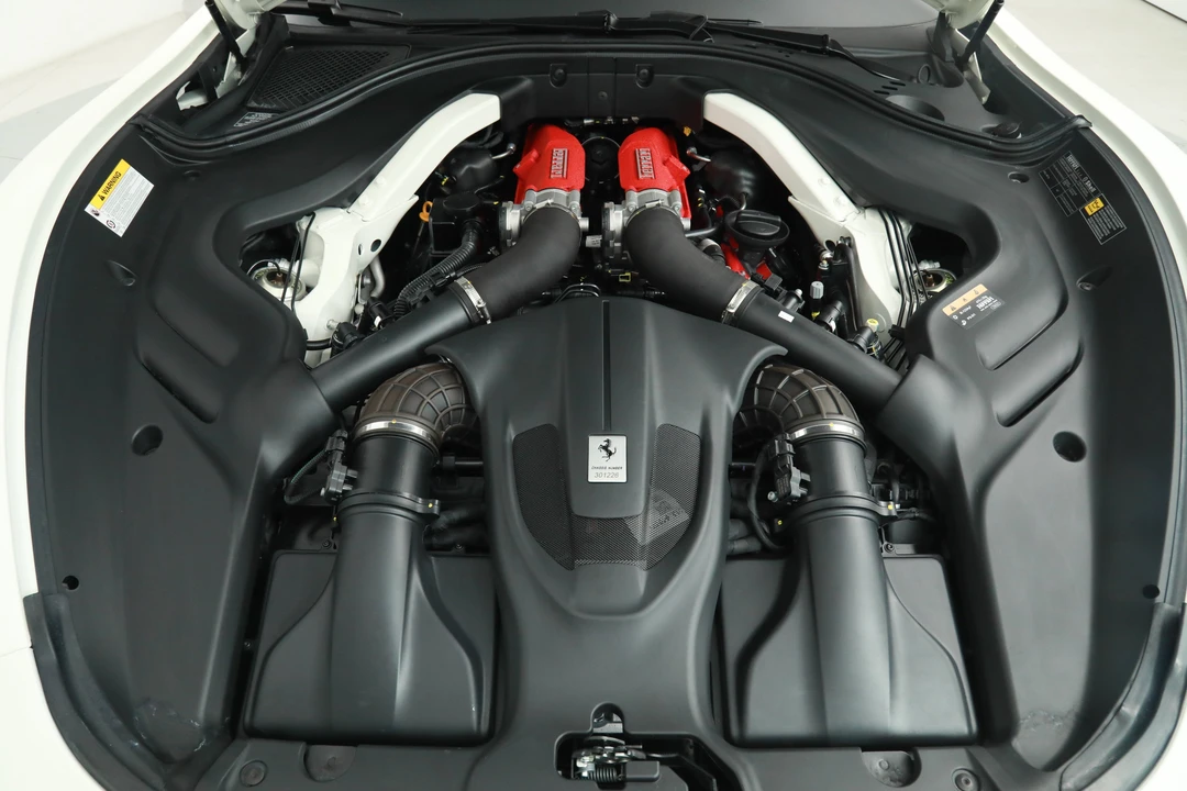 2024 Ferrari Roma - Image 30 of 31