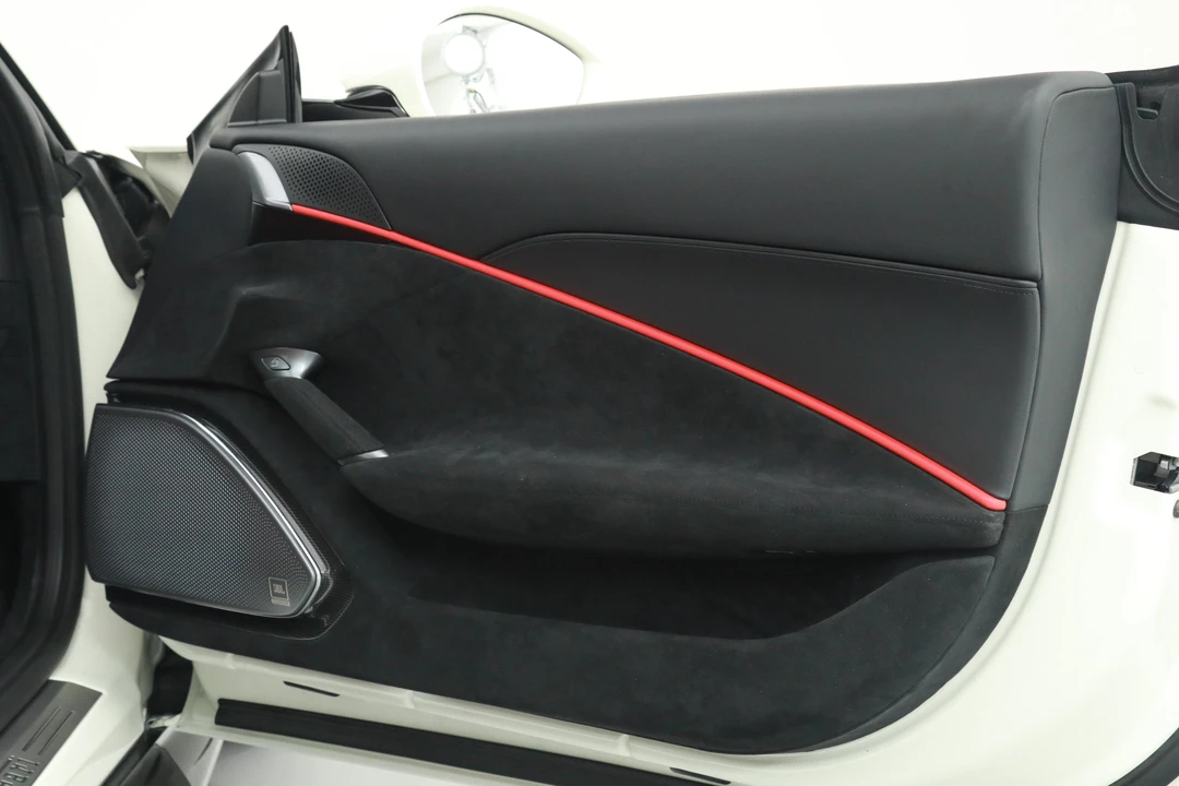 2024 Ferrari Roma - Image 18 of 31