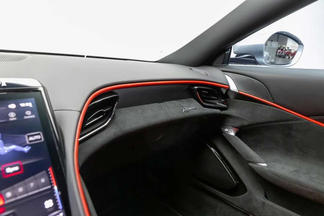 2024 Ferrari Roma - Image 28 of 31