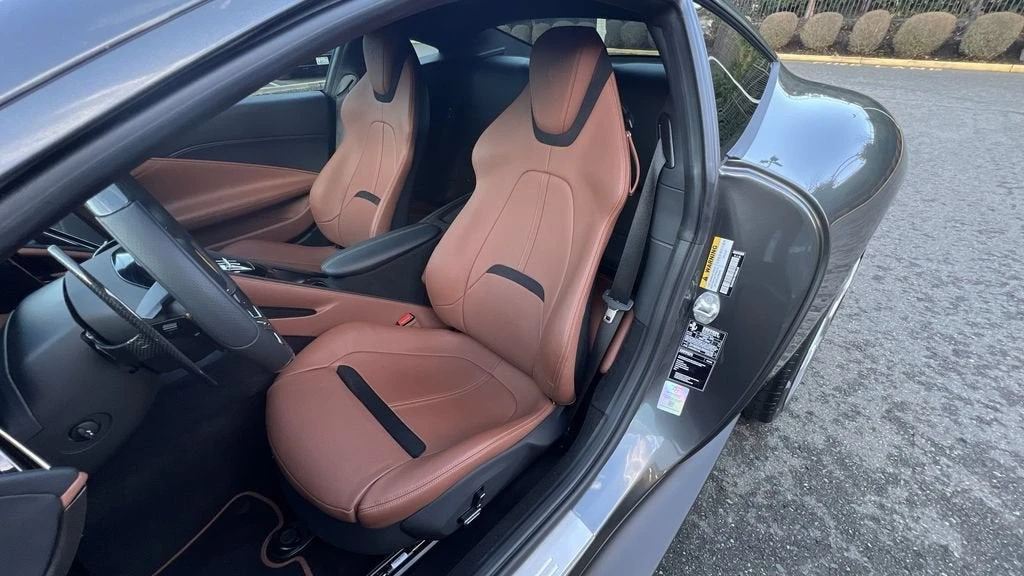2024 Ferrari Roma - Image 11 of 31