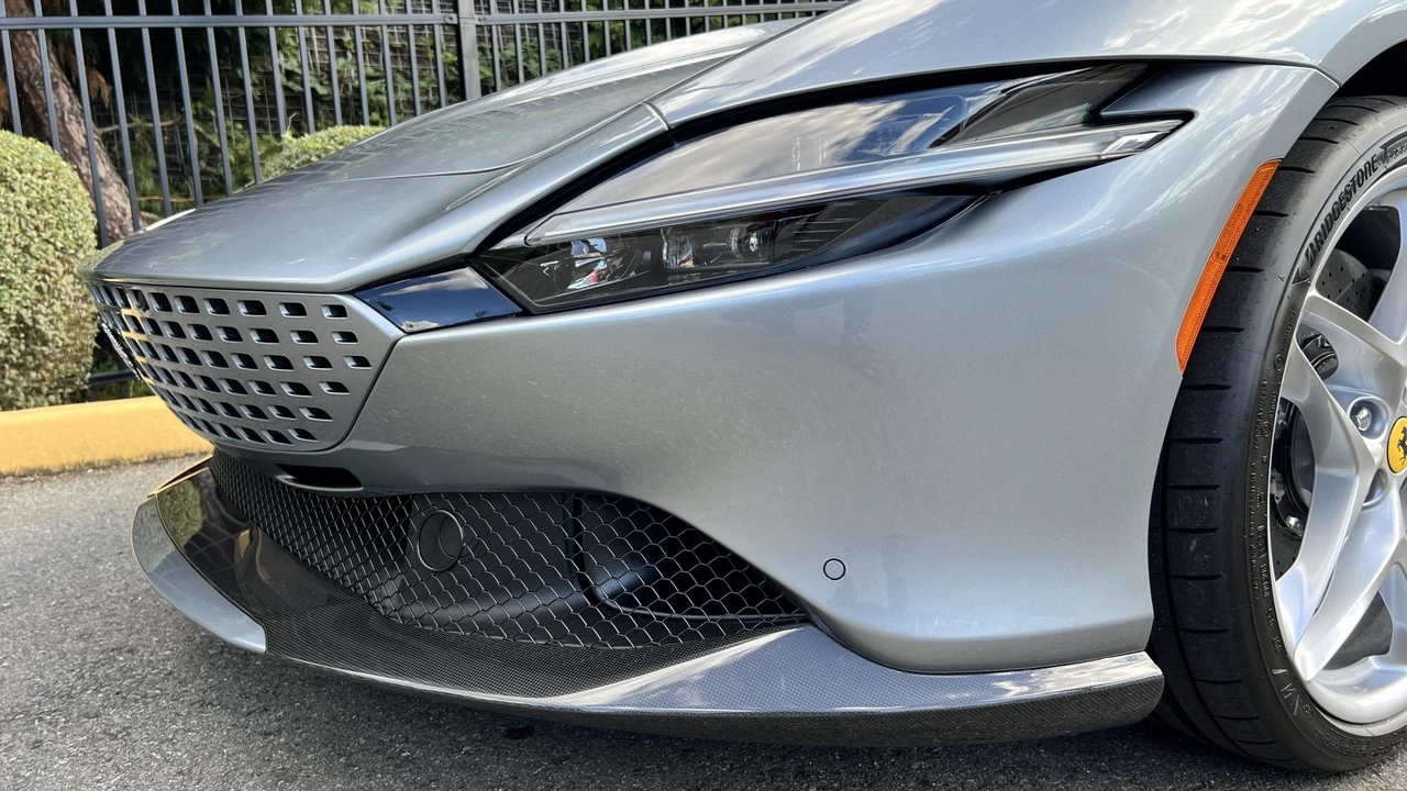 2024 Ferrari Roma - Image 16 of 31