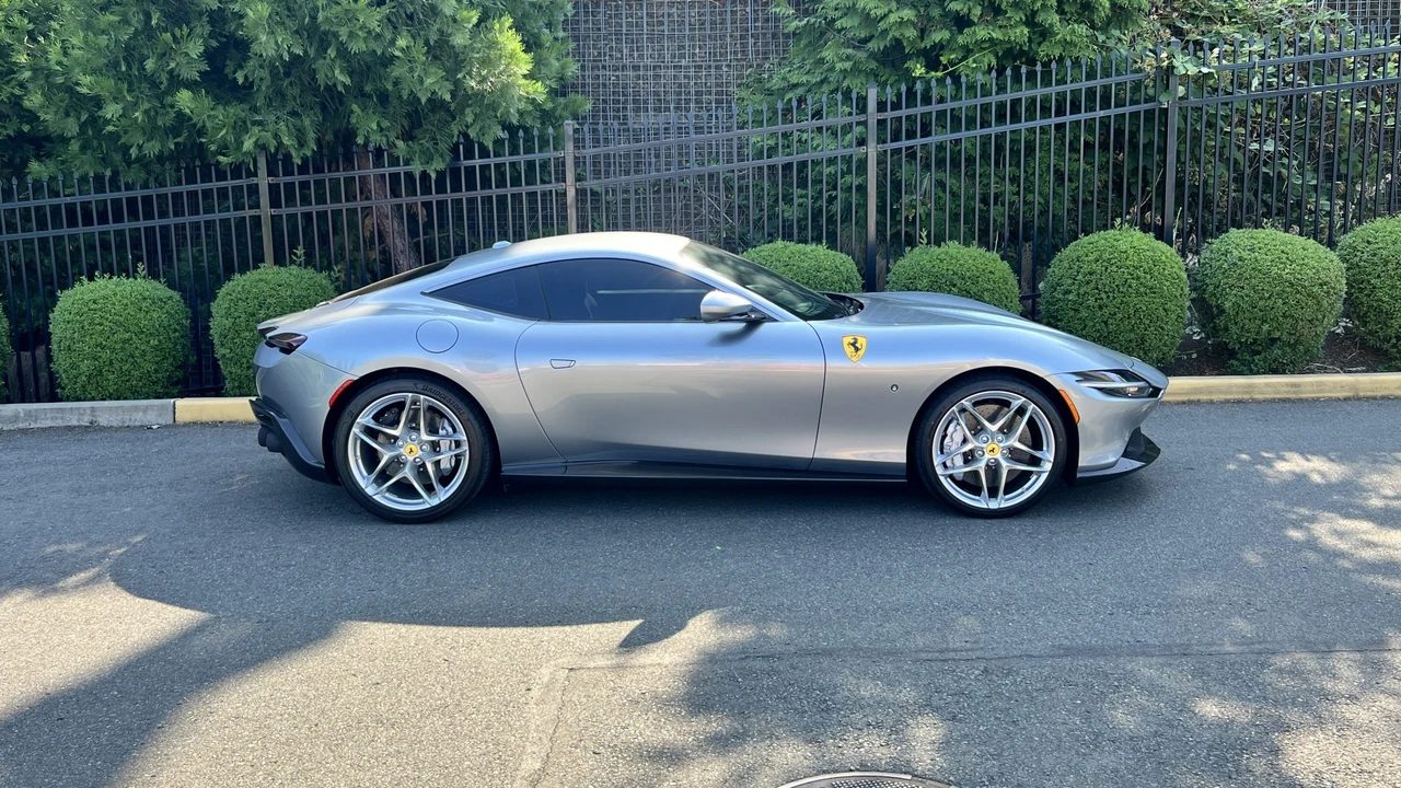 2024 Ferrari Roma - Image 6 of 31