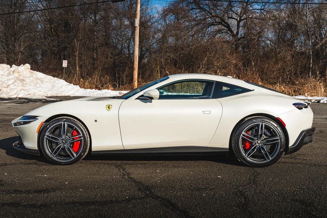2024 Ferrari Roma - Image 3 of 31