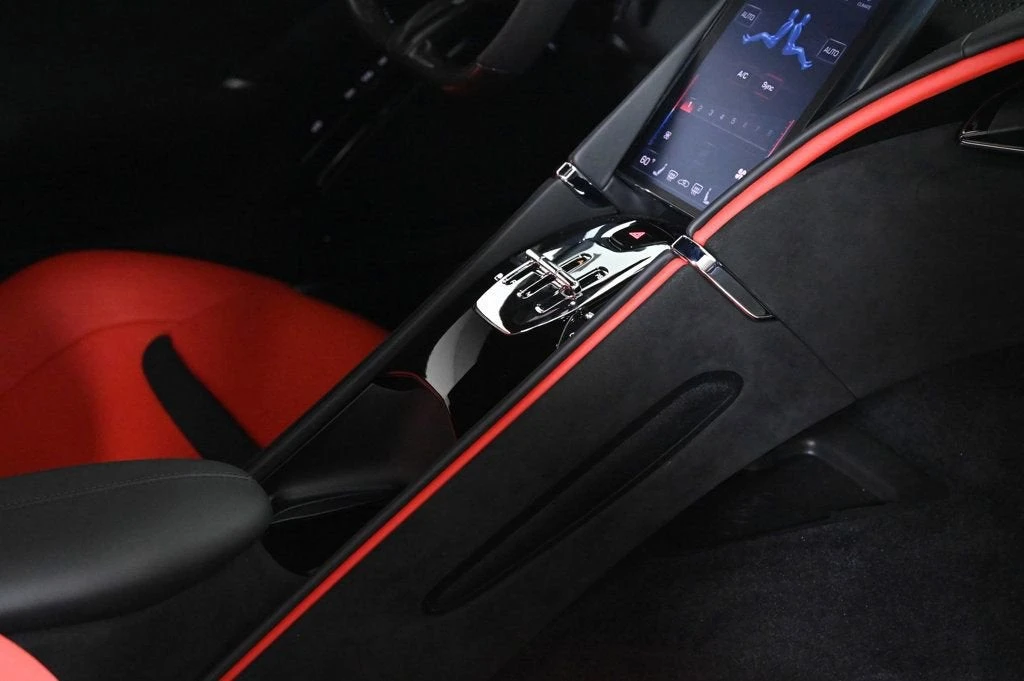 2024 Ferrari Roma - Image 26 of 29