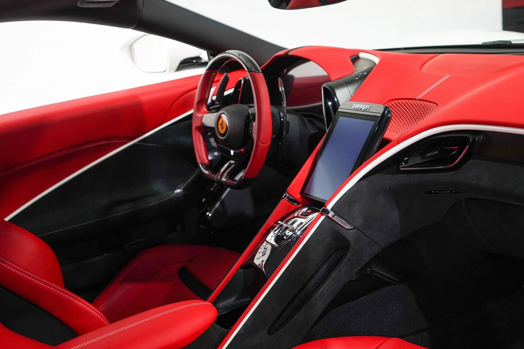 2024 Ferrari Roma - Image 14 of 31