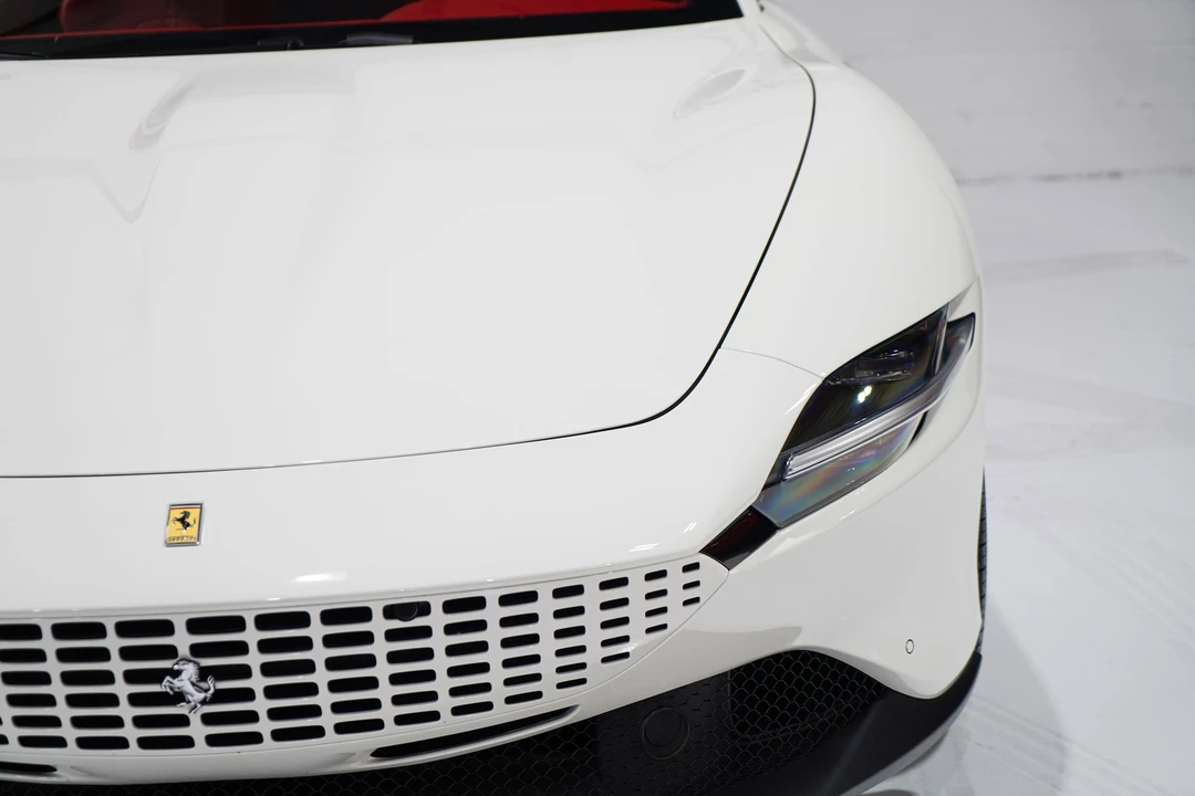 2024 Ferrari Roma - Image 28 of 31
