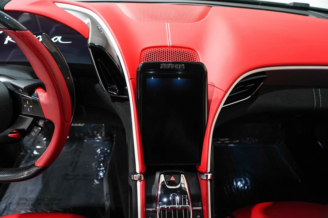 2024 Ferrari Roma - Image 11 of 31