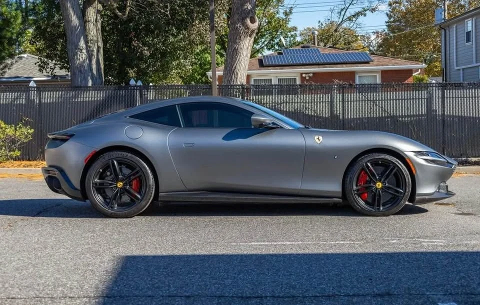 2024 Ferrari Roma - Image 5 of 10