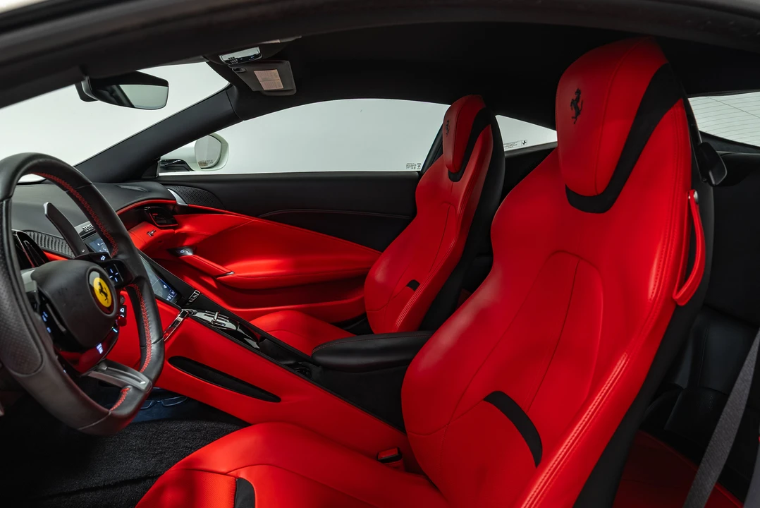 2024 Ferrari Roma - Image 17 of 31