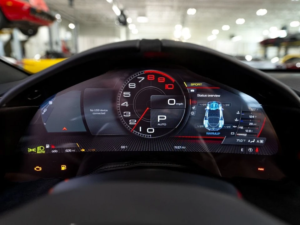 2024 Ferrari Roma - Image 27 of 31