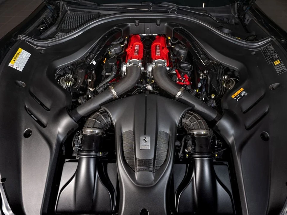 2024 Ferrari Roma - Image 29 of 31