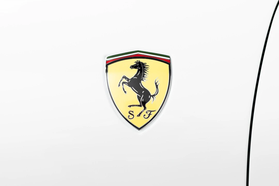 2024 Ferrari Roma - Image 25 of 31