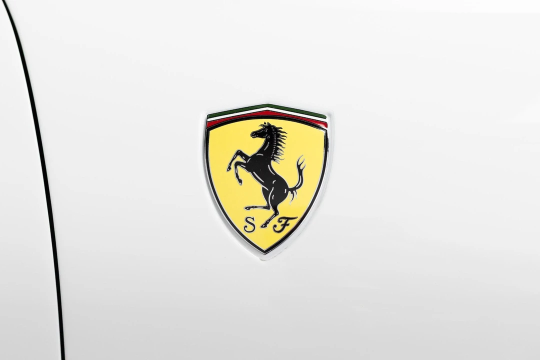 2024 Ferrari Roma - Image 24 of 31