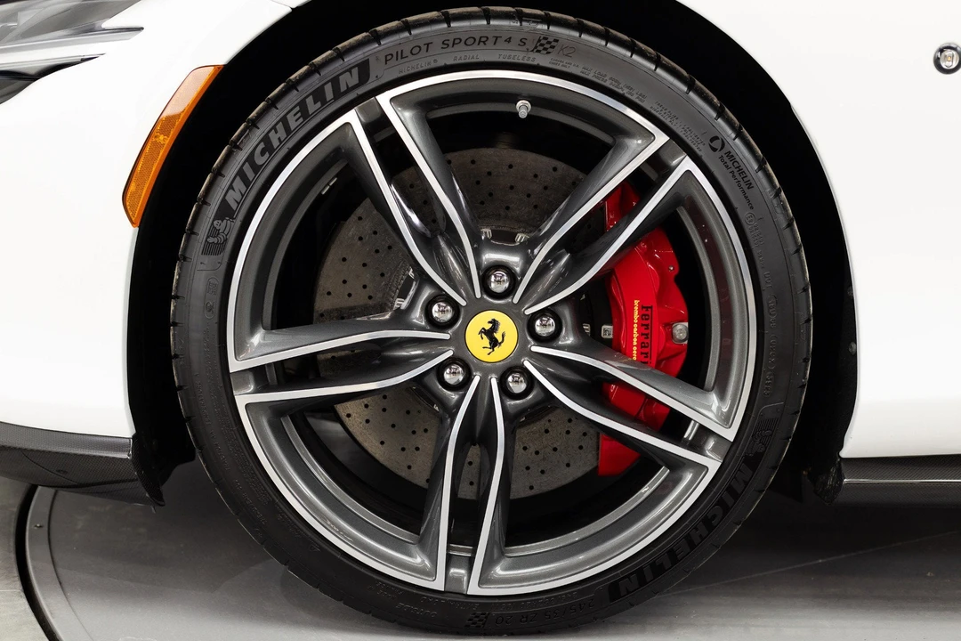 2024 Ferrari Roma - Image 12 of 31