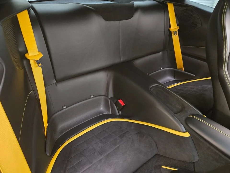 2024 Ferrari Roma - Image 22 of 31