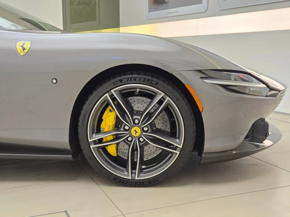 2024 Ferrari Roma - Image 8 of 31