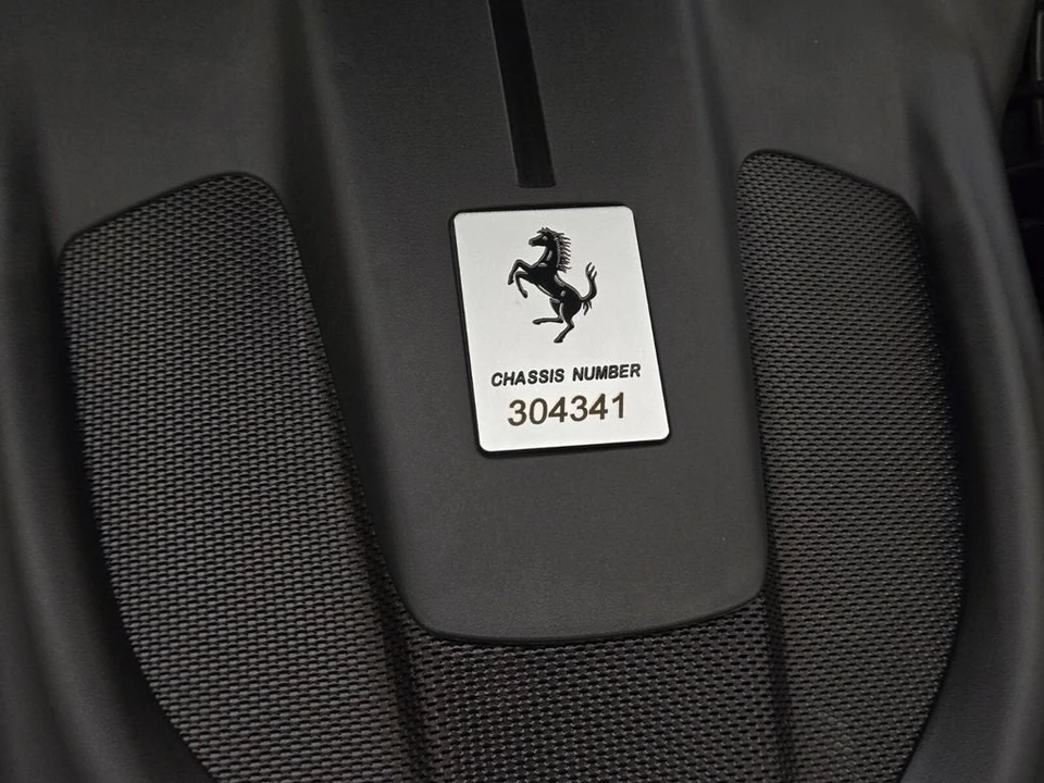 2024 Ferrari Roma - Image 27 of 31